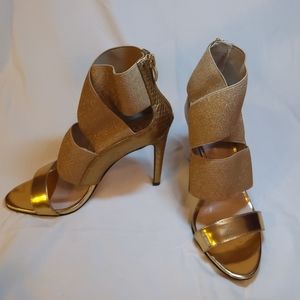 VINCE CAMUTO Women Copper Gold 8M shoe